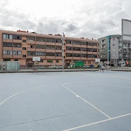 Flatguest Cicer - 3bdr + Balcony +