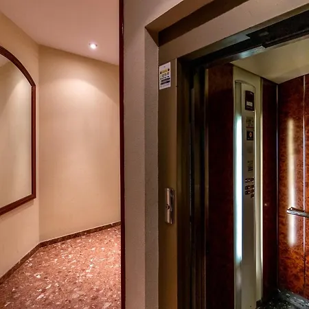 Flatguest Cicer - 3bdr + Balcony + *